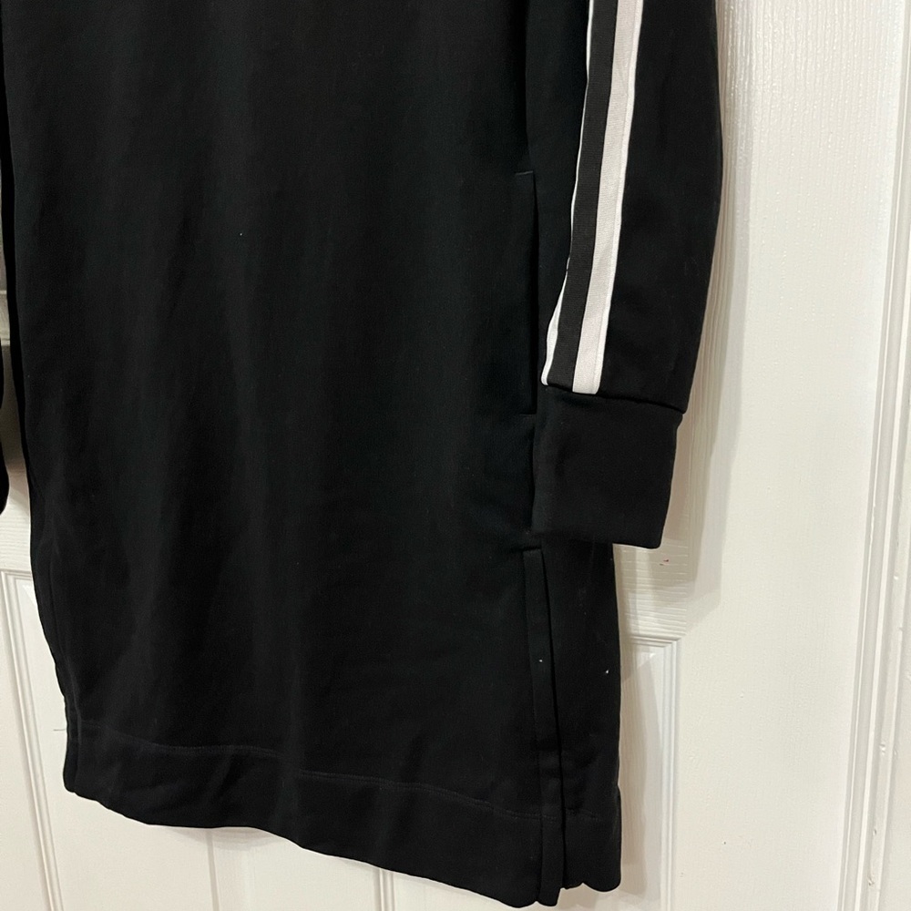 ATHLETA Crosstown Track Dress Black‎ white stripe size small - Picture 5 of 8
